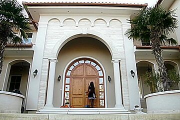 022mdbm-002 [marc Dorcel] Maid In France Perverted Mis With Ivana Sugar And Anna Polina